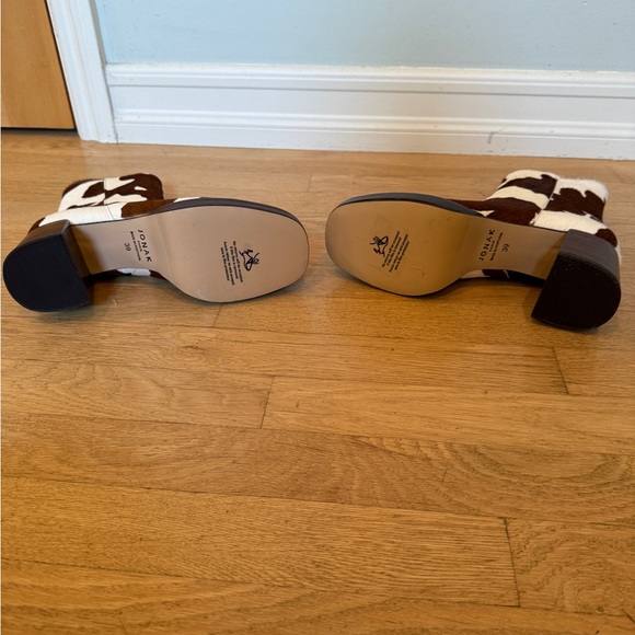 Jonak OVAL-TOE ANKLE BOOTS
in brown cowhide pony hair - brand new from Paris - Picture 8 of 9